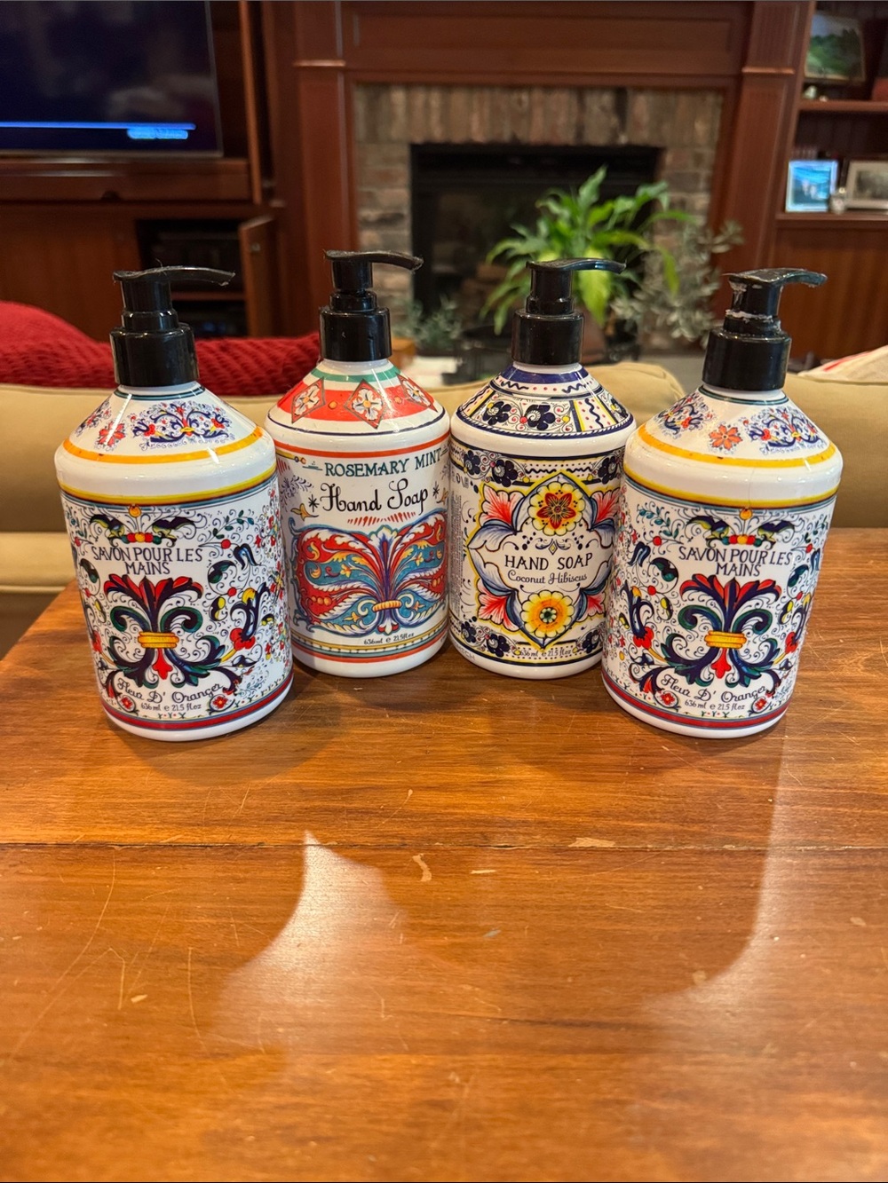 Lot of 4 EMPTY Deruta Style Hand Soap Dispensers